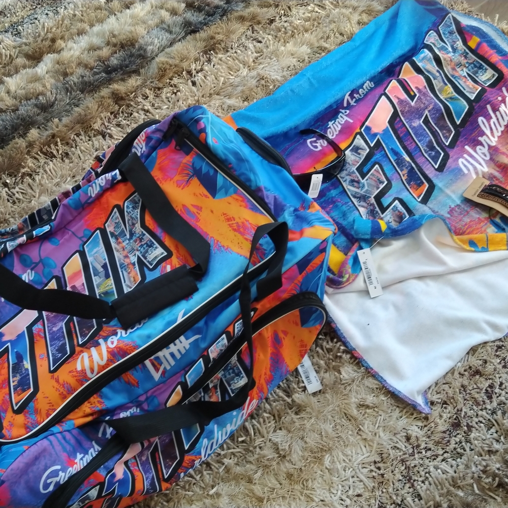 Ethik Worldwide 22-in Duffel Bag and Matching Beach 🏖️ Towel Set + Bonus
